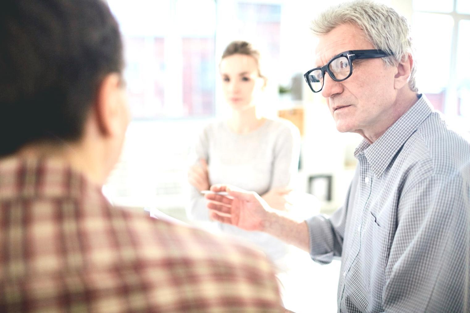 Graphiques financiers et analyse de marché